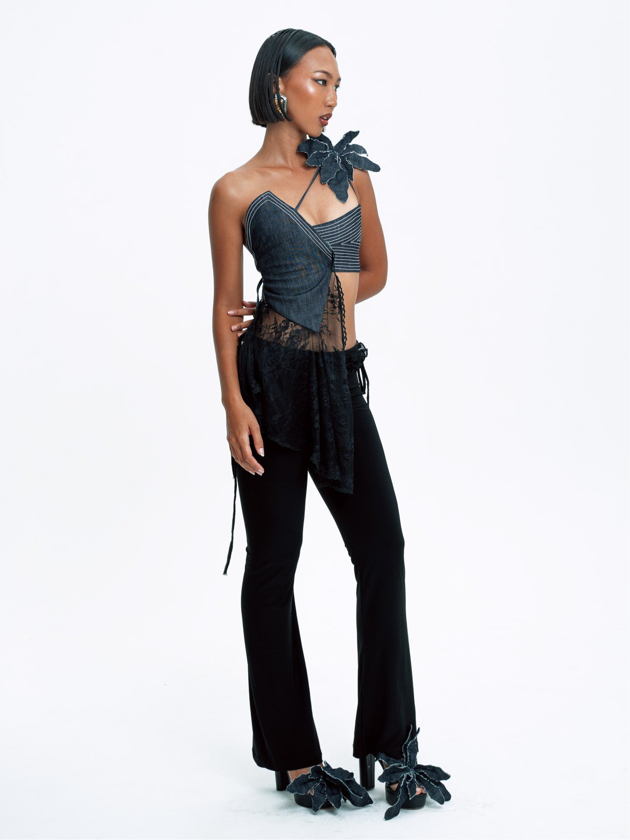 LEILA FLARE LEGGINGS