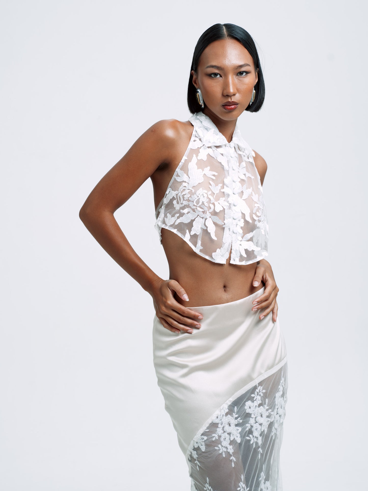 LACE TREATMENT TOP
