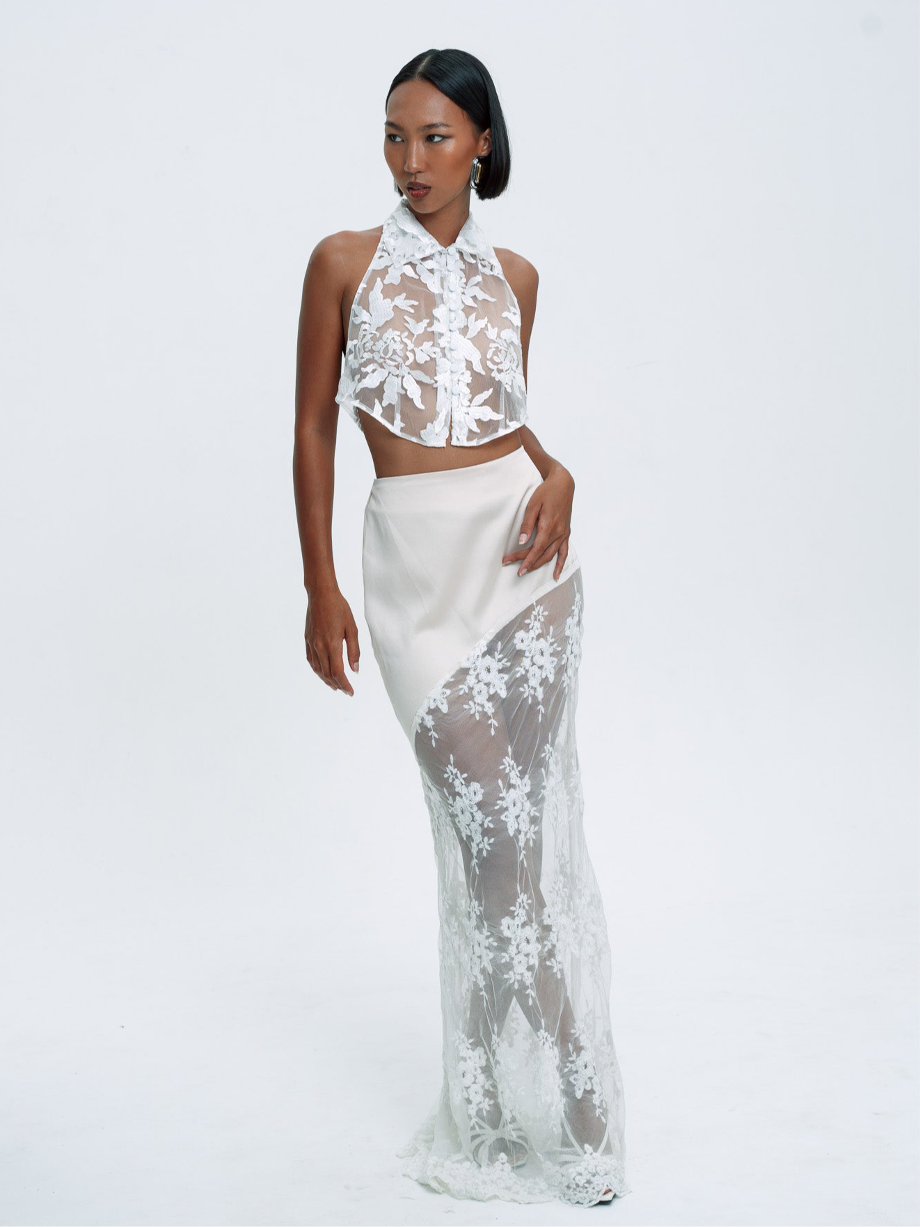 LACE TREATMENT TOP