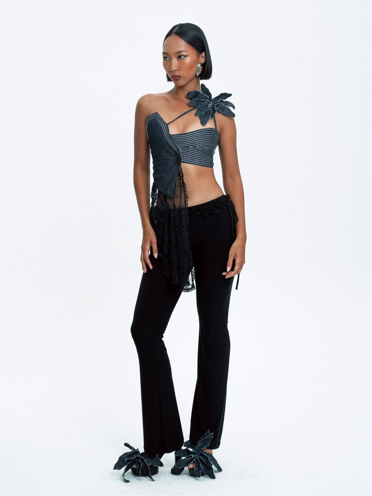 LEILA FLARE LEGGINGS